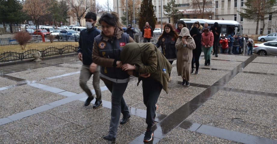 Erzurum'da fuhuş operasyonu: 15 gözaltı