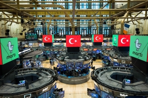 New York Borsası, Martı’yı Türk bayraklarıyla karşıladı
